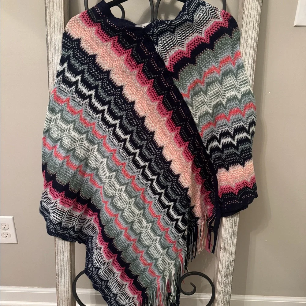Charlotte Daniel Multicolor‎ Chevron Patterned Poncho
